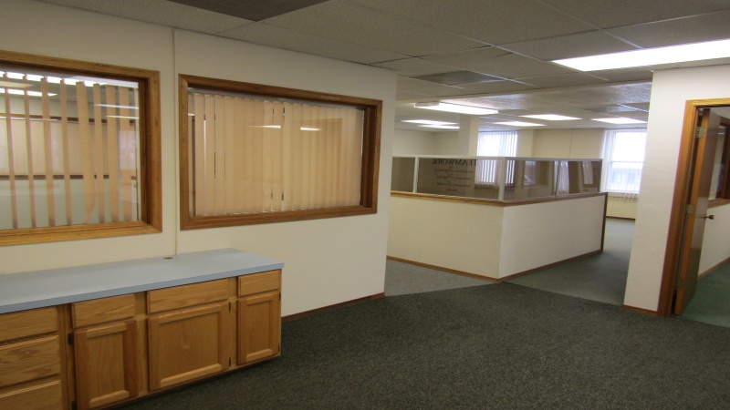 LEVEL 100 OFFICE SPACE