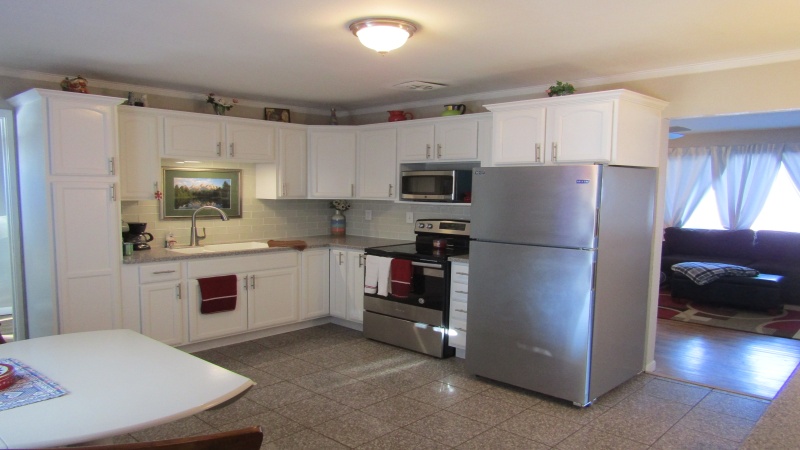 Stainless steel appliances included