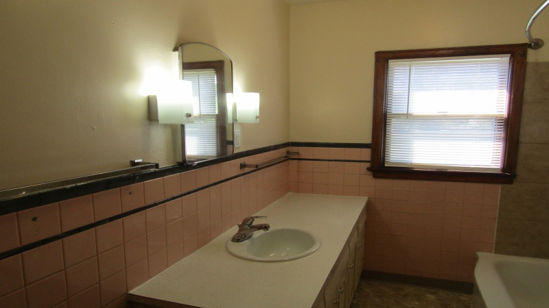 615 Meeker, Fort Morgan, Colorado 80701, 4 Bedrooms Bedrooms, ,2 BathroomsBathrooms,Residential,Sold,Meeker,1052