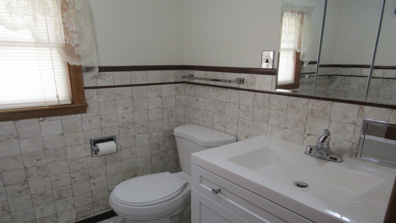 305 9th Ave, Sterling, Colorado 80751, 3 Bedrooms Bedrooms, ,2 BathroomsBathrooms,Residential,Sold,9th ,1076