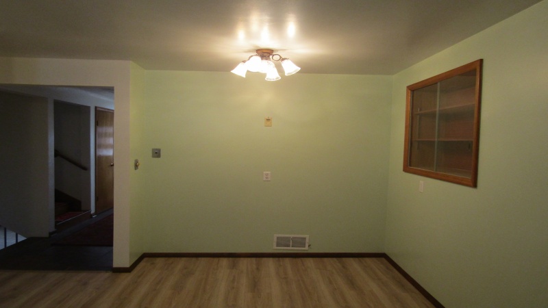 305 9th Ave, Sterling, Colorado 80751, 3 Bedrooms Bedrooms, ,2 BathroomsBathrooms,Residential,Sold,9th ,1076