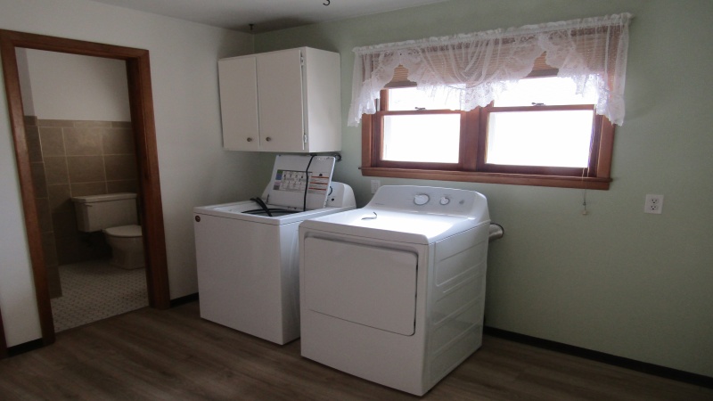 305 9th Ave, Sterling, Colorado 80751, 3 Bedrooms Bedrooms, ,2 BathroomsBathrooms,Residential,Sold,9th ,1076