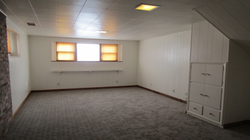 305 9th Ave, Sterling, Colorado 80751, 3 Bedrooms Bedrooms, ,2 BathroomsBathrooms,Residential,Sold,9th ,1076