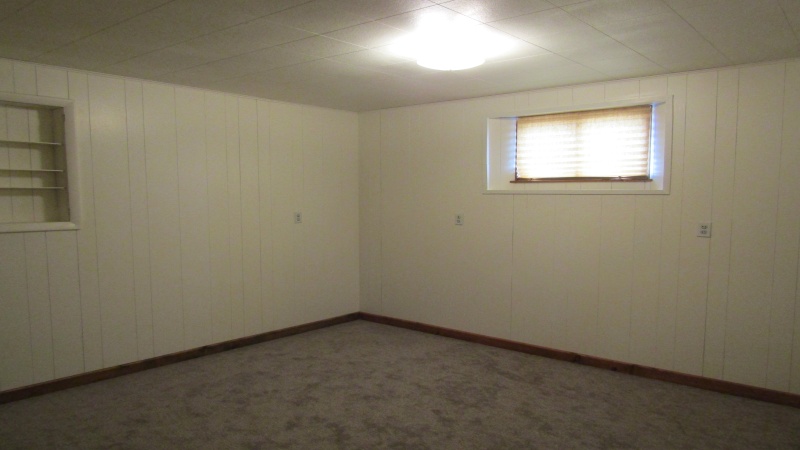 305 9th Ave, Sterling, Colorado 80751, 3 Bedrooms Bedrooms, ,2 BathroomsBathrooms,Residential,Sold,9th ,1076