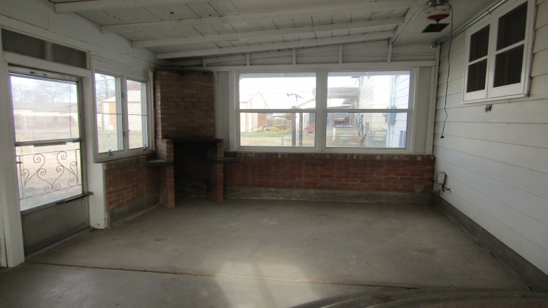 305 9th Ave, Sterling, Colorado 80751, 3 Bedrooms Bedrooms, ,2 BathroomsBathrooms,Residential,Sold,9th ,1076