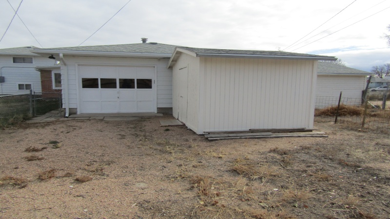 305 9th Ave, Sterling, Colorado 80751, 3 Bedrooms Bedrooms, ,2 BathroomsBathrooms,Residential,Sold,9th ,1076